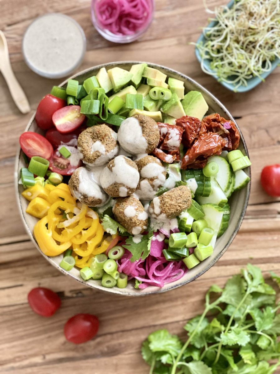 Eat yourself healthy | Raw Food Feast